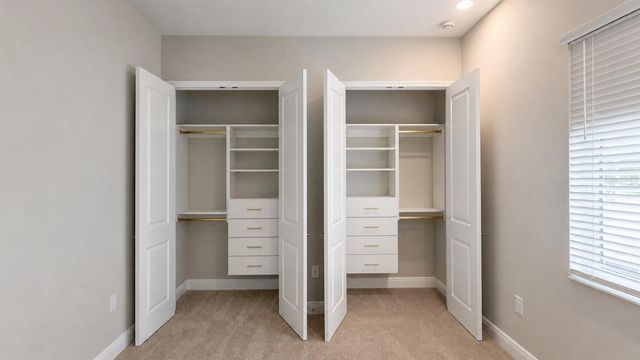 812 BLUE SHELL LOOP, Sarasota, FL 34240