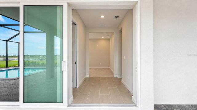 812 BLUE SHELL LOOP, Sarasota, FL 34240