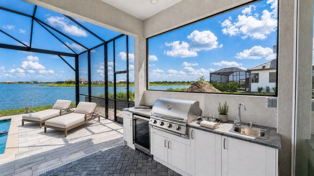 812 BLUE SHELL LOOP, Sarasota, FL 34240