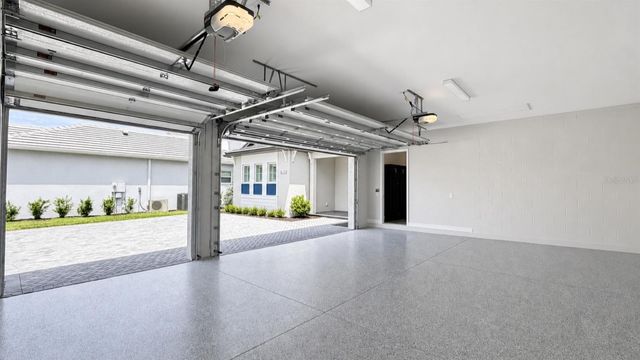 812 BLUE SHELL LOOP, Sarasota, FL 34240