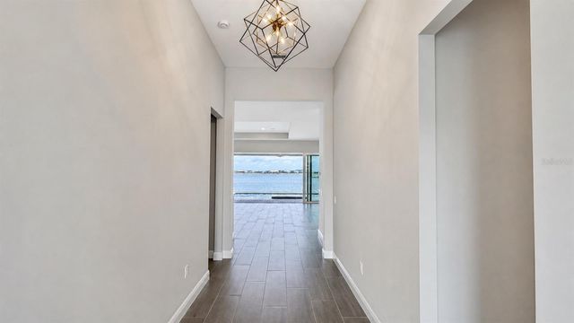 812 BLUE SHELL LOOP, Sarasota, FL 34240