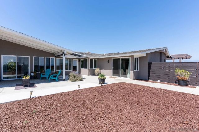 4986 San Jacinto Circle East, Fallbrook, CA 92028