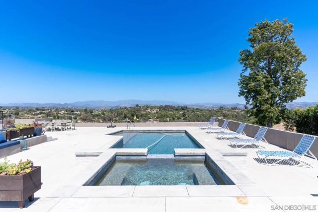 4986 San Jacinto Circle East, Fallbrook, CA 92028