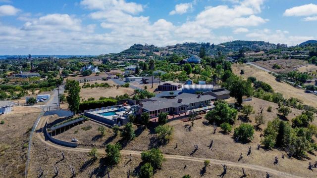 4986 San Jacinto Circle East, Fallbrook, CA 92028