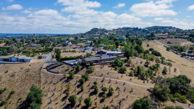 4986 San Jacinto Circle East, Fallbrook, CA 92028