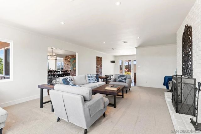 4986 San Jacinto Circle East, Fallbrook, CA 92028