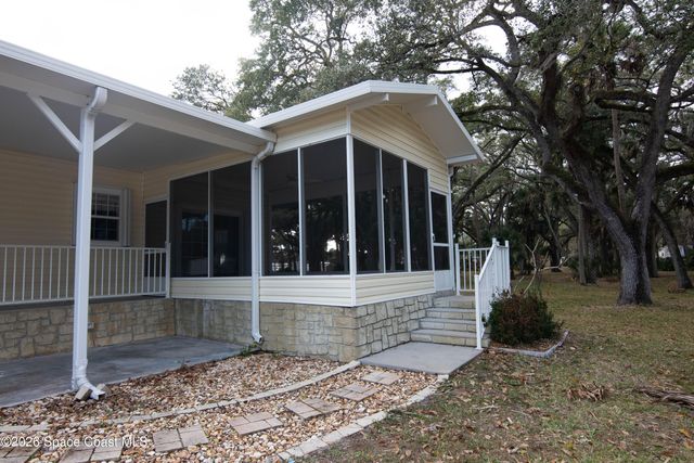 1111 Scobey Court NE, Palm Bay, FL 32907