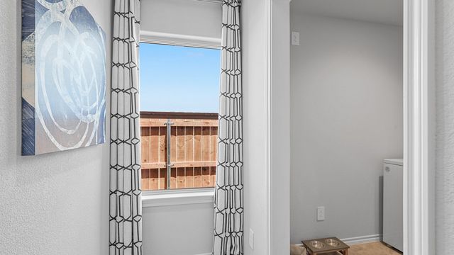 1732 LEEVON Lane, Fort Worth, TX 76140