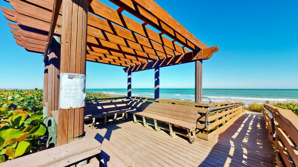 4245 N Highway A1a 8, Fort Pierce, FL 34949