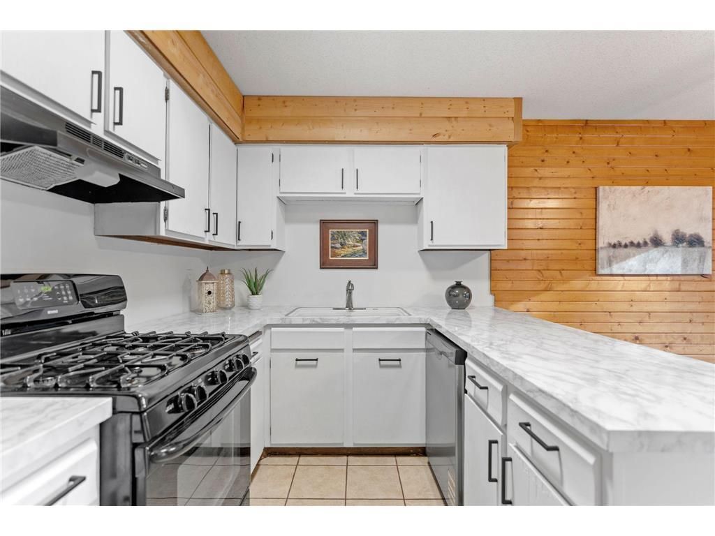 13573 Everton Avenue, Apple Valley, MN 55124 — exterior