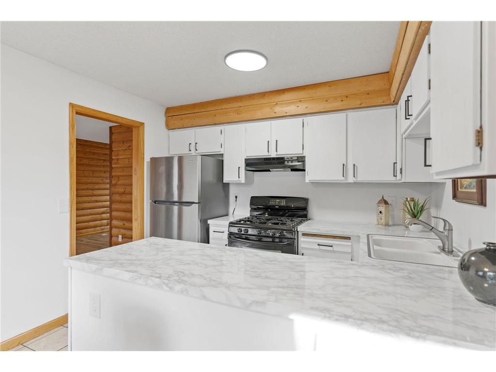 13573 Everton Avenue, Apple Valley, MN 55124 — photo 2