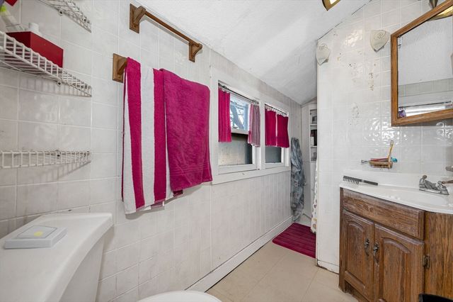 10 Pond St, Lynn, MA 01904