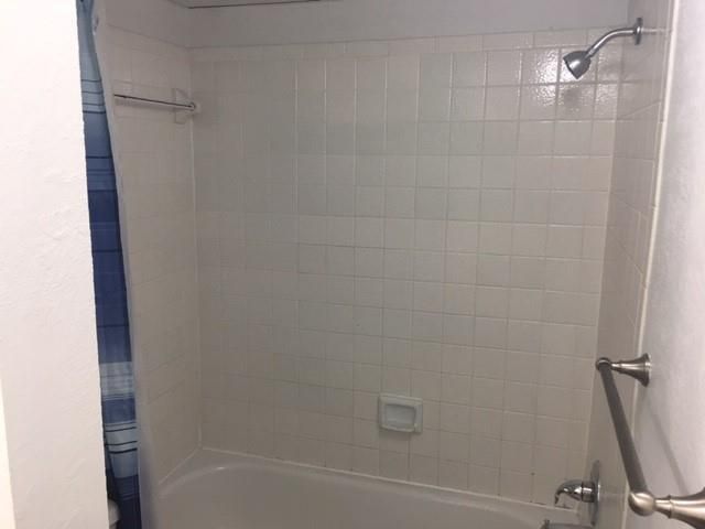 7114 N Holiday, Galveston, TX 77550