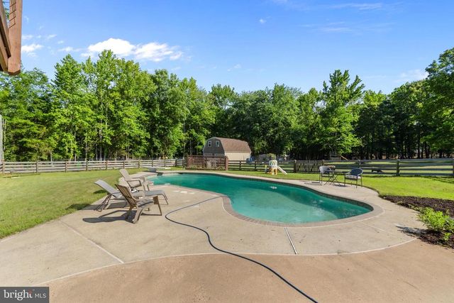 4300 RINGWOOD RD, Nokesville, VA 20181