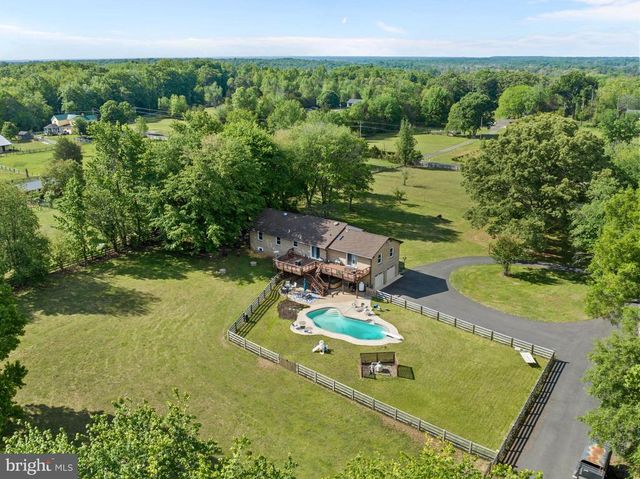 4300 RINGWOOD RD, Nokesville, VA 20181