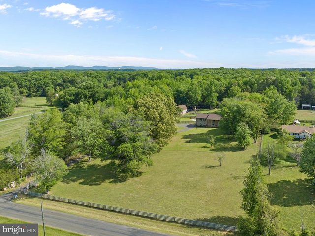 4300 RINGWOOD RD, Nokesville, VA 20181