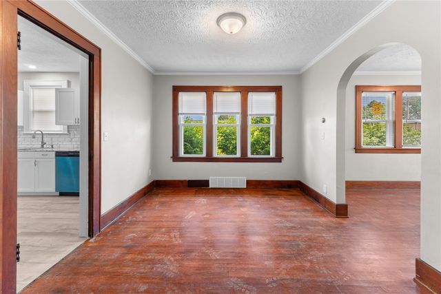 2710 PITTSBURGH Avenue, Erie, PA 16508