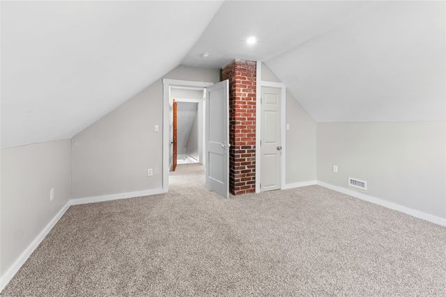 2710 PITTSBURGH Avenue, Erie, PA 16508