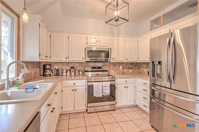 103 Cottonwood Loop, Belton, TX 76513