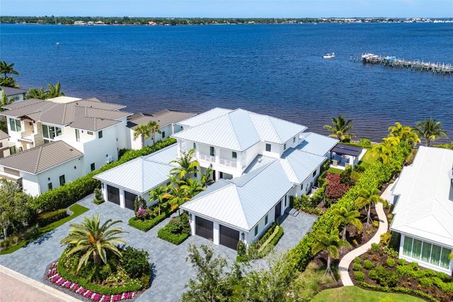 2842 SW Rivers End Way, Palm City, FL 34990