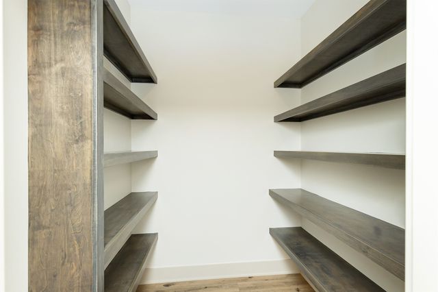 6641 River Bend Drive, Johnston, IA 50131