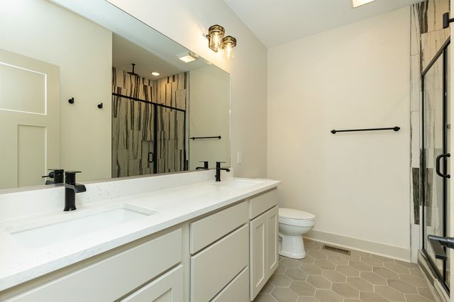 6641 River Bend Drive, Johnston, IA 50131