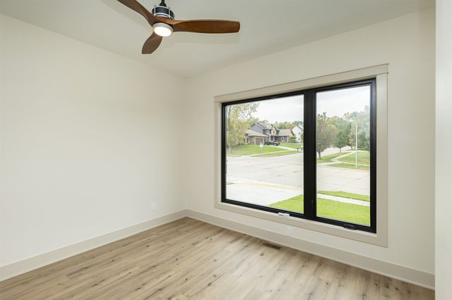 6641 River Bend Drive, Johnston, IA 50131