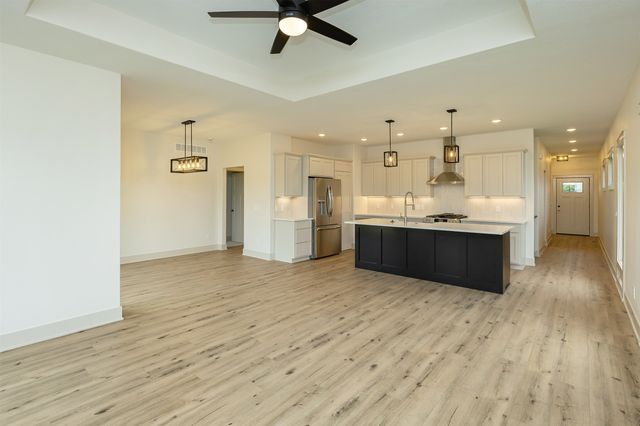 6641 River Bend Drive, Johnston, IA 50131