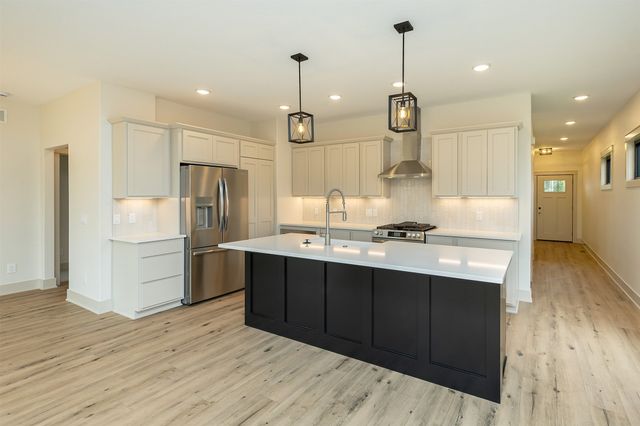 6641 River Bend Drive, Johnston, IA 50131