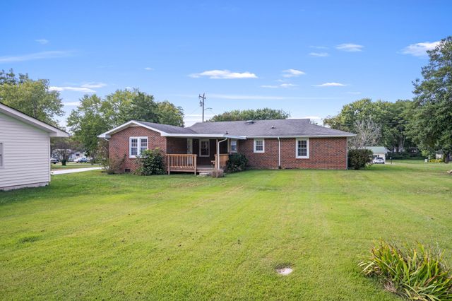 210 Rigney Dr, Manchester, TN 37355