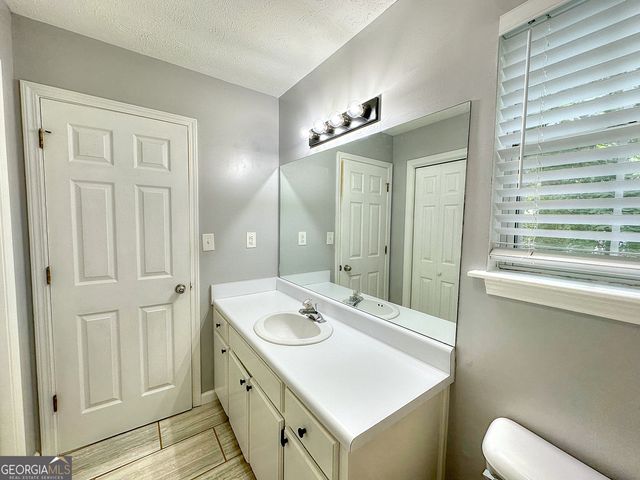 100 Teaver Court, Lagrange, GA 30240