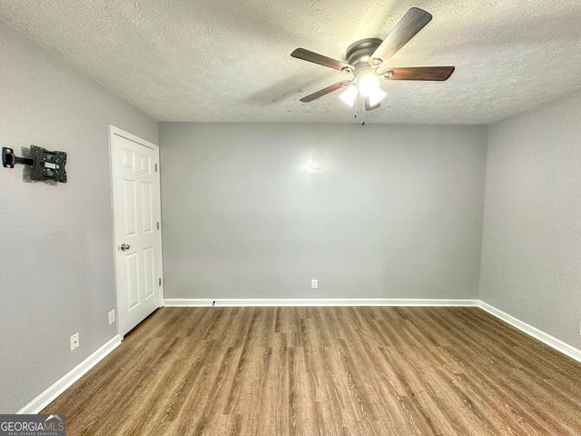 100 Teaver Court, Lagrange, GA 30240