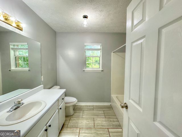 100 Teaver Court, Lagrange, GA 30240