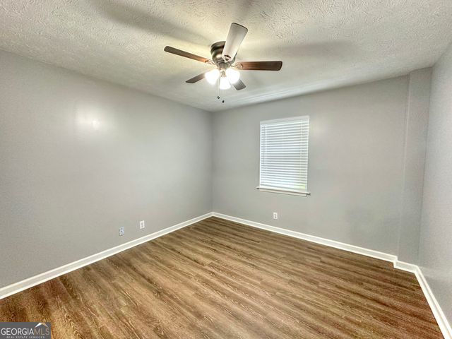 100 Teaver Court, Lagrange, GA 30240