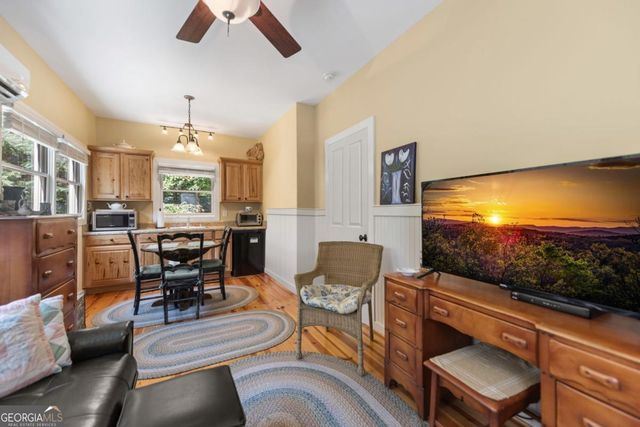12 Orbit Lane, Ellijay, GA 30540