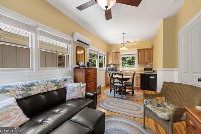 12 Orbit Lane, Ellijay, GA 30540