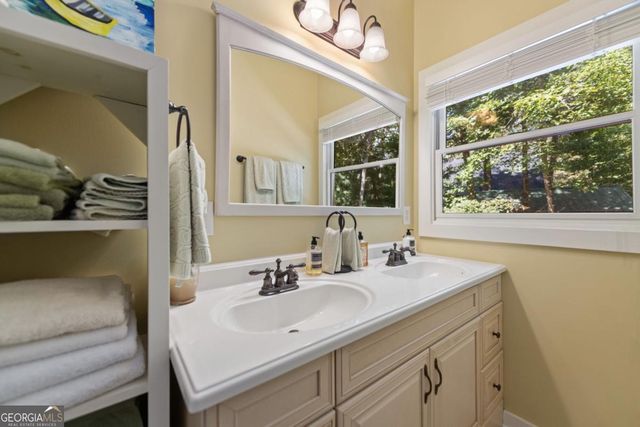 12 Orbit Lane, Ellijay, GA 30540