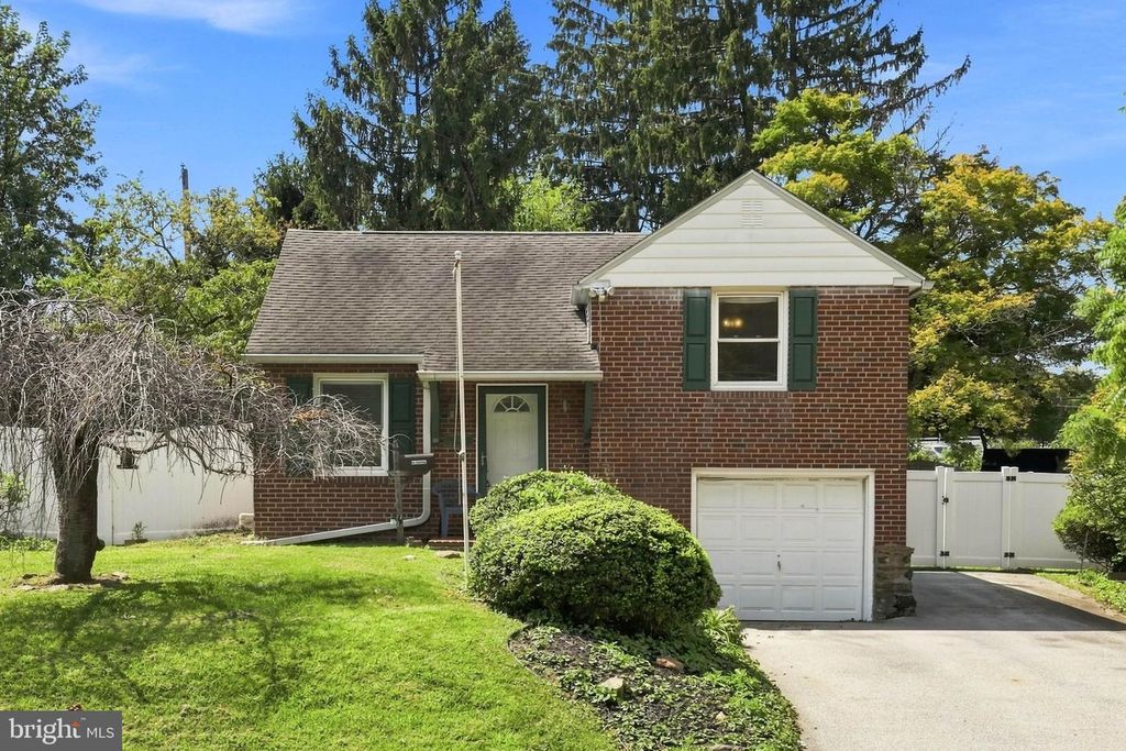 20 N MALIN RD, BROOMALL, PA 19008 — exterior