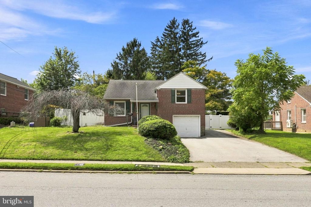20 N MALIN RD, BROOMALL, PA 19008 — photo 2