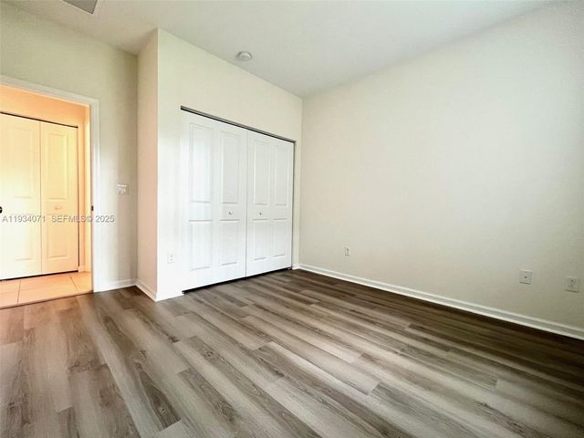 12585 NW 32nd Mnr, Sunrise, FL 33323