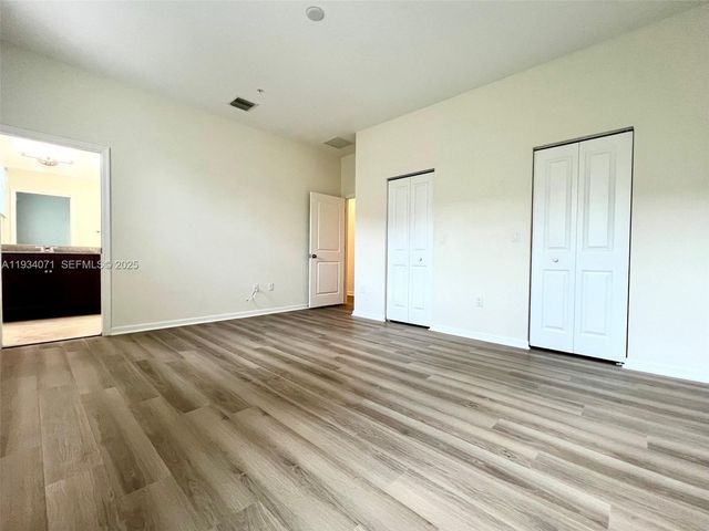 12585 NW 32nd Mnr, Sunrise, FL 33323