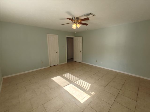 633 Mosswood Drive, Conroe, TX 77302