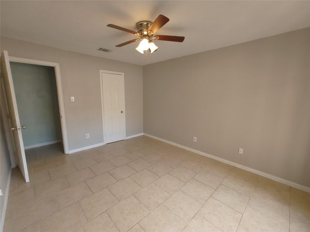 633 Mosswood Drive, Conroe, TX 77302