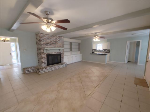 633 Mosswood Drive, Conroe, TX 77302