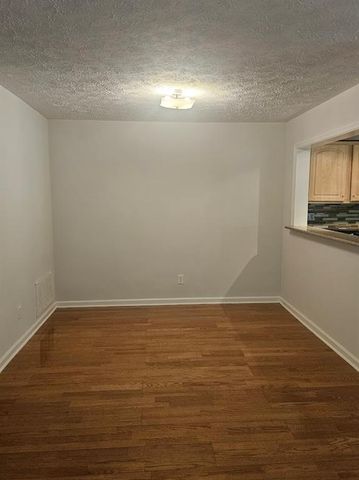 1490 N Crossing Circle NE, Atlanta, GA 30329