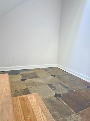 1490 N Crossing Circle NE, Atlanta, GA 30329