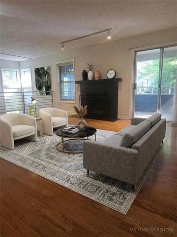 1490 N Crossing Circle NE, Atlanta, GA 30329