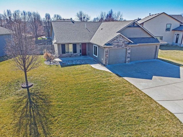 1509 W Hickory St, Haysville, KS 67060