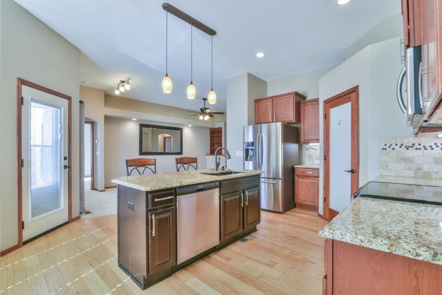 1509 W Hickory St, Haysville, KS 67060