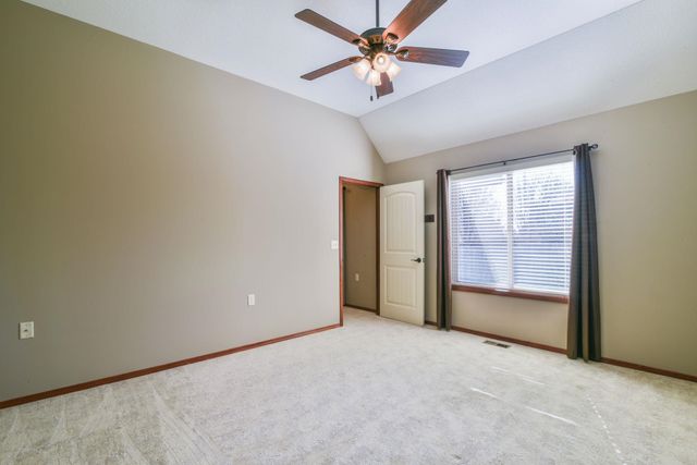 1509 W Hickory St, Haysville, KS 67060